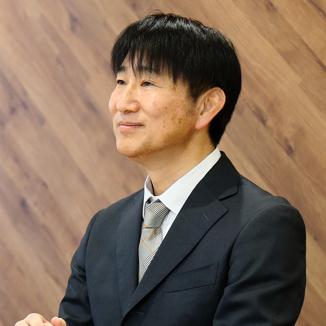 梶浦 潮 氏